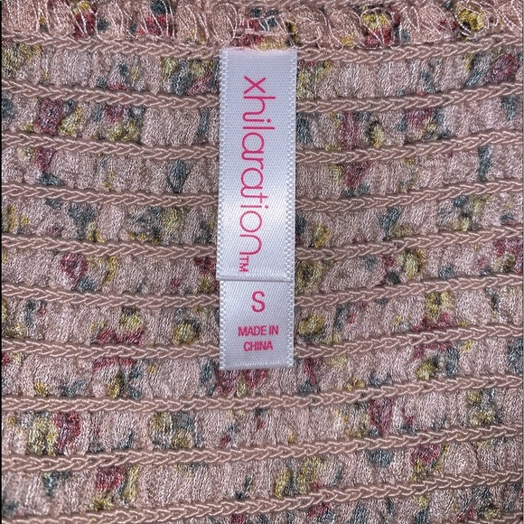 floral crop top - Picture 3 of 4